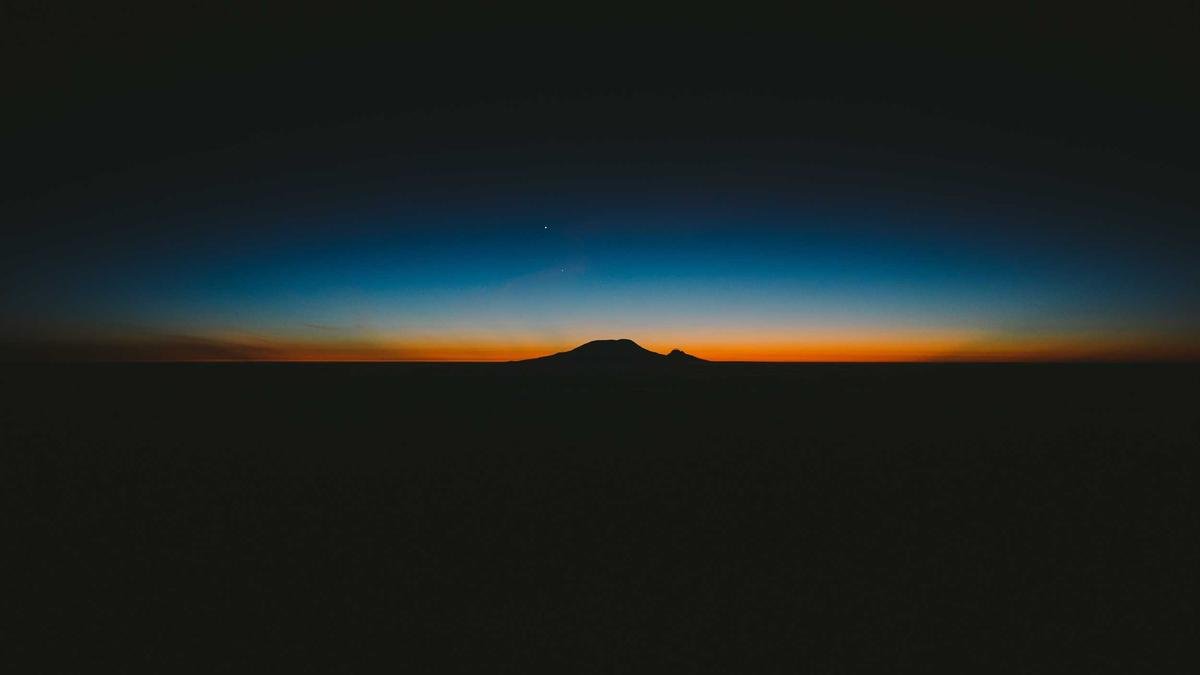 How to Survive Long-Haul Flights Comfortably - TripRoute